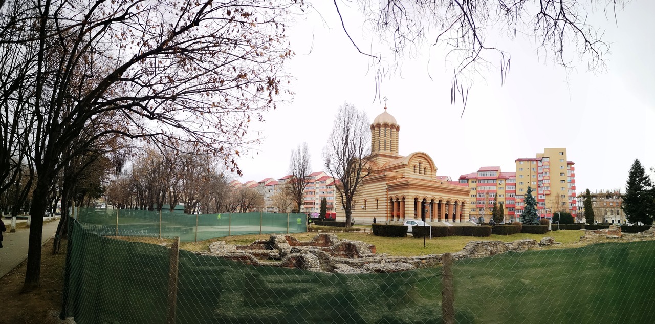 Parcul Mitropoliei a intrat în reabilitare. FOTO