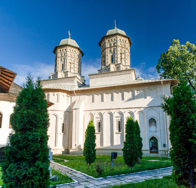 Sărbătorirea Sfântului Ierarh Nifon la Târgoviște 