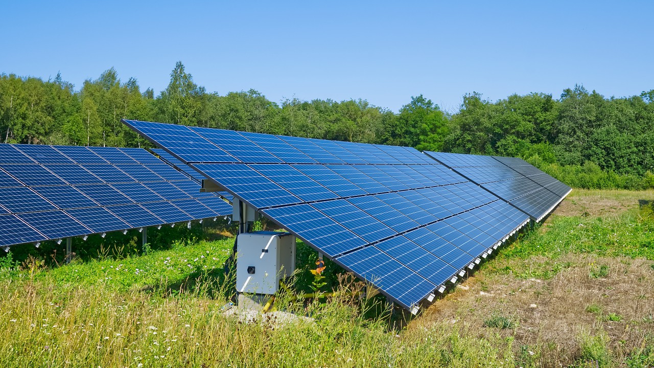 Parc fotovoltaic în Târgoviște, pe strada Calea Ialomiței