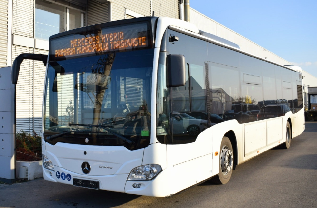 Primul autobuz Mercedes-Benz Citaro Hybrid, cumpărat de către Primăria Targoviște, a ajuns în țară